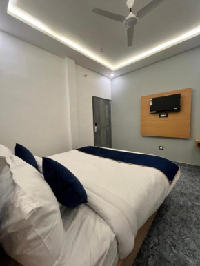 Hotel Kingston Ayodhya